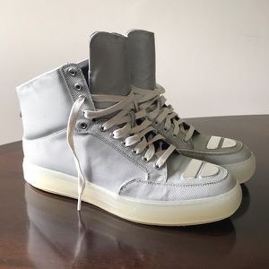 Alejandro Ingelmo Textured Gray 12M hi Top Sneaker
